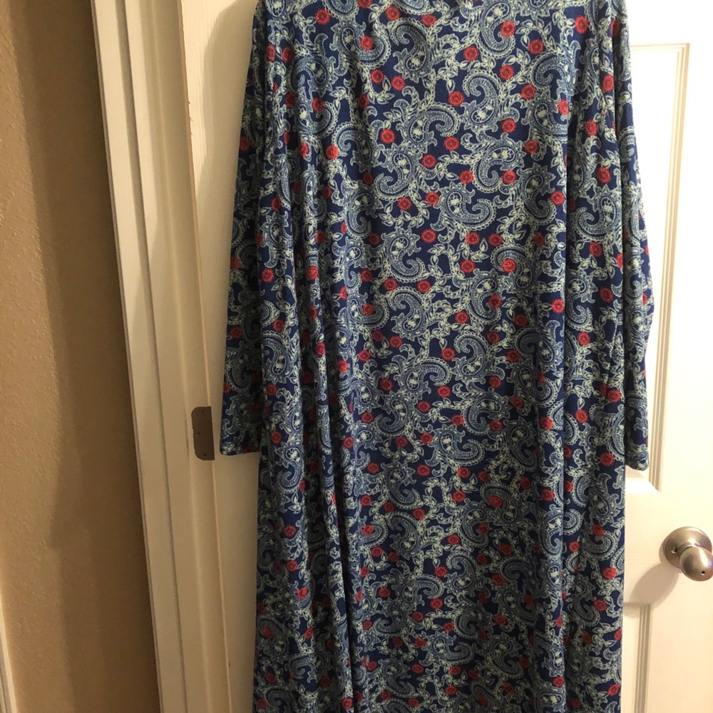 LulaRoe Sarah - Picture 3 of 3